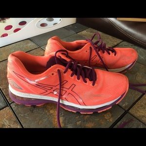 Gel Nimbus 19 - ASICS Size 10.5